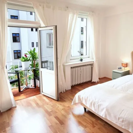 Rent this 2 bed apartment on Koningsstraat