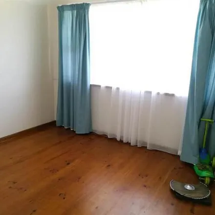Image 2 - Hoerskool Grens, Valley Road, Arcadia, East London, 5213, South Africa - Apartment for rent