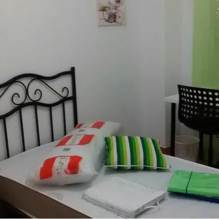 Rent this 3 bed room on Calle San Jerónimo in 30830 Murcia, Spain