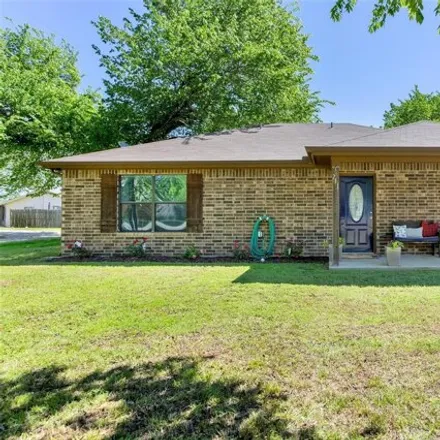 Buy this 2 bed house on 819 Chestnut Street in Aubrey, TX 76227