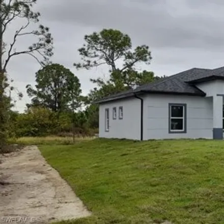 Image 3 - 1101 Crocus Street, Lehigh Acres, FL 33974, USA - House for sale