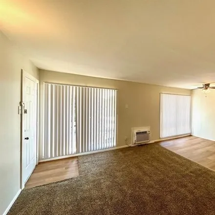 Image 3 - Quentin Mease Hospital, 3601 North MacGregor Way, Houston, TX 77004, USA - Apartment for rent