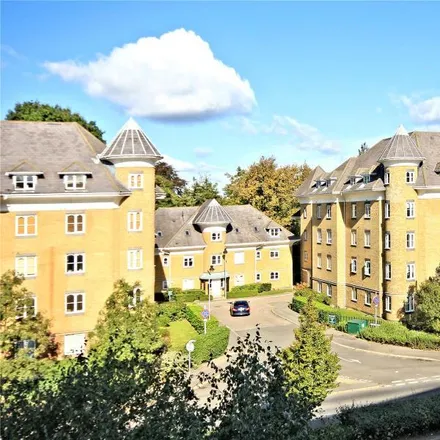 Image 1 - Century Court, Victoria Way, Horsell, GU21 6DF, United Kingdom - Apartment for rent