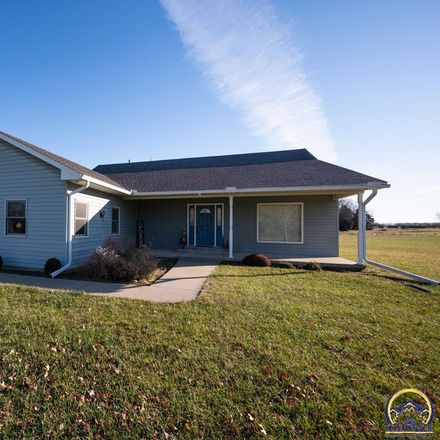 Rent this 5 bed house on 122 North 13th Street in Osage City, KS 66523