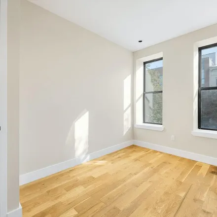 Image 2 - 385 Chauncey Street, New York, NY 11233, USA - Apartment for rent