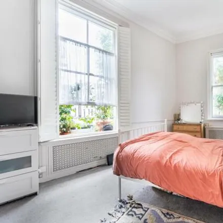 Image 3 - 54 Bassett Road, London, W10 6HQ, United Kingdom - Apartment for sale