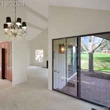 Image 9 - Wabeek Country Club, 4000 Clubgate Drive, Bloomfield Township, MI 48302, USA - Condo for sale