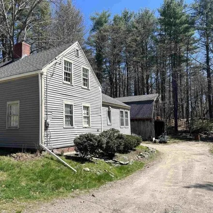 Buy this 3 bed house on 75 Newmarket Road in Durham, NH 03824