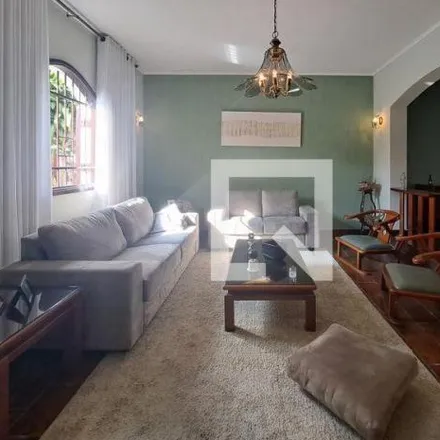 Rent this 4 bed house on Rua Bertolino da Cunha in Oswaldo Cruz, São Caetano do Sul - SP