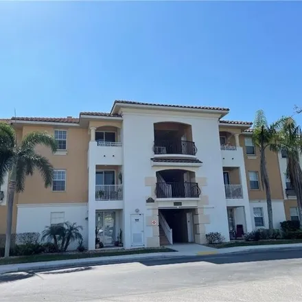 Buy this 2 bed condo on 2901 Tuscan Drive in Porto Vista, Cape Coral