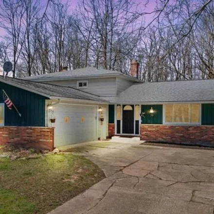 Buy this 4 bed house on 130 Woodhollow Drive in Brunswick, OH 44212