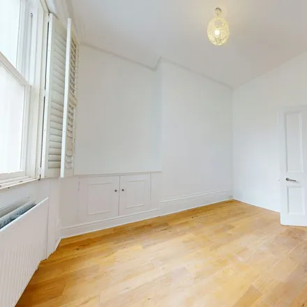 Rent this 2 bed apartment on Holland Road (Zone M) in Holland Road, Brighton
