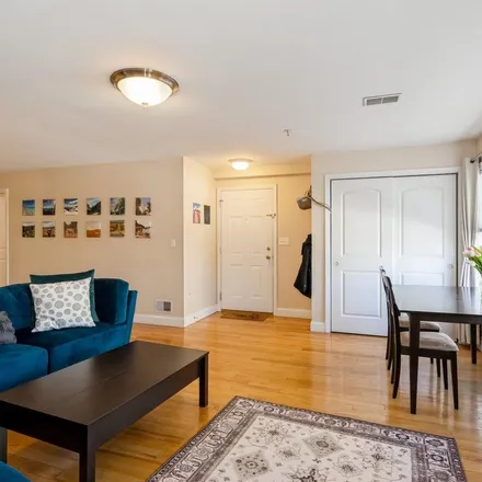 Rent this 3 bed apartment on 284 Baldwin Avenue in Bergen Square, Jersey City