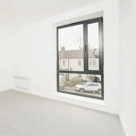 Image 6 - Trulock Road, London, N17 0FN, United Kingdom - Apartment for rent