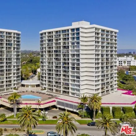 Image 1 - 206 Ocean Avenue, Santa Monica, CA 90402, USA - Condo for sale