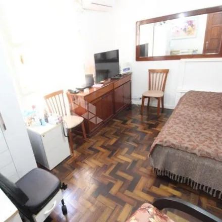 Buy this 1 bed apartment on Adelino Ferragem in Avenida Getúlio Vargas 522, Menino Deus