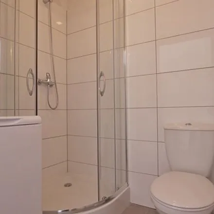 Rent this 1 bed apartment on Wydział Organizacji Produkcji Filmowej i Telewizyjnej in Targowa, 90-350 Łódź