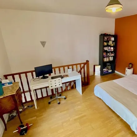 Rent this 4 bed house on 93400 Saint-Ouen-sur-Seine