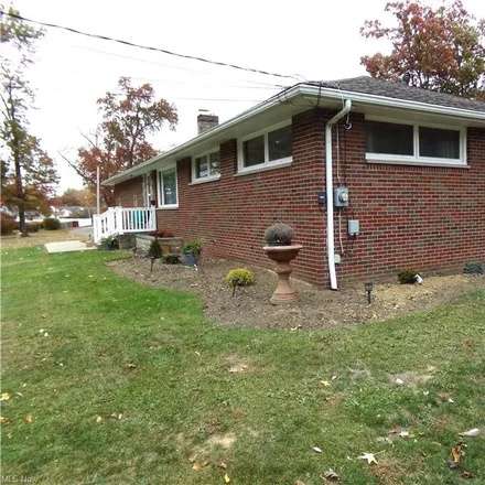 Image 3 - 3173 Harsh Street Southwest, Perry Heights, OH 44646, USA - House for sale