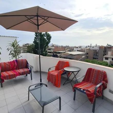 Rent this 1 bed apartment on Caminos del Inca Avenue 2914 in Santiago de Surco, Lima Metropolitan Area 15803