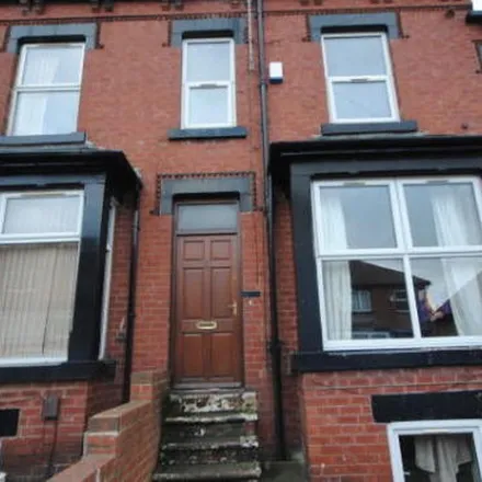 Rent this 1 bed apartment on Richmond Avenue in Leeds, LS6 1BZ