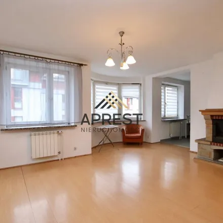 Rent this 3 bed apartment on Harmony Salon Masażu in Szwedzka 23, 30-315 Krakow