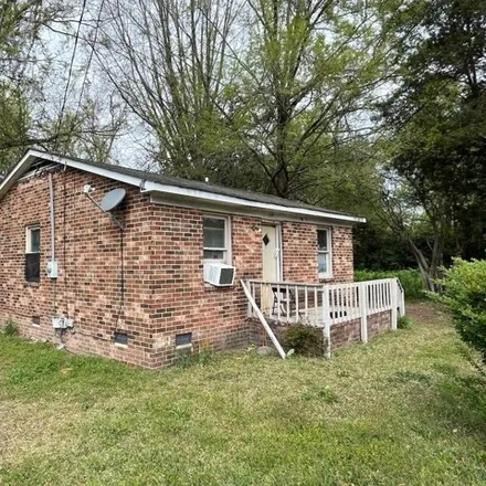 Image 2 - 736 Butler Street, Hartsville, SC 29550, USA - House for sale