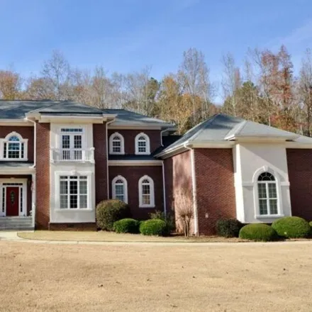 Buy this 5 bed house on 139 Thornhill Drive in Athens-Clarke County Unified Government, GA 30607