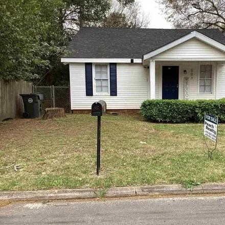 Buy this 3 bed house on 533 Peachtree Street in Fort Valley, GA 31030