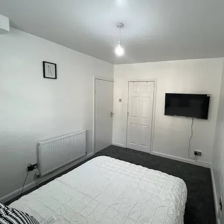 Image 5 - London, SE18 5NE, United Kingdom - Apartment for rent