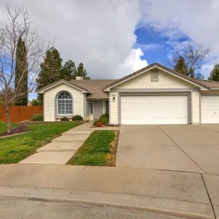 Buy this 4 bed house on 901 Courtenay Court in Galt, CA 95632