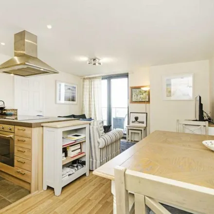 Rent this 1 bed apartment on St. Theresa's Close in London, E9 5EF