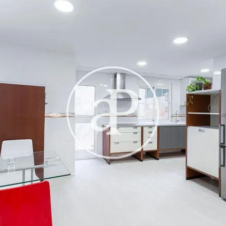 Rent this 2 bed apartment on Atención Neuropsicológica Tranep in Carrer d'Àngel Guimerà, 46008 Valencia