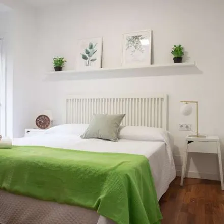 Rent this 1 bed apartment on Madrid in ICON Wipton, Calle de Jorge Juan
