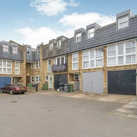 Image 9 - Franklin Close, London, SE27 0PT, United Kingdom - Apartment for sale