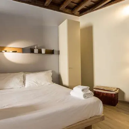 Image 2 - Shari Vari, Via di Torre Argentina 78, 00186 Rome RM, Italy - Apartment for rent