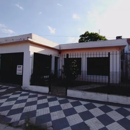 Buy this 3 bed house on Pedro Farina 623 in Partido de Esteban Echeverría, 1842 Monte Grande