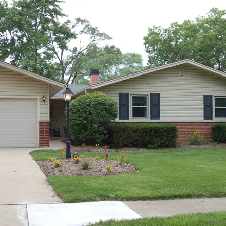 Buy this 3 bed house on 1223 Glenn Lane in Mount Prospect, IL 60056