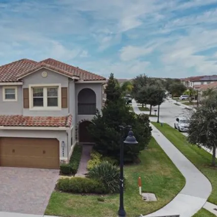 Buy this 5 bed house on 13194 Woodford Street in Orange County, FL 32832