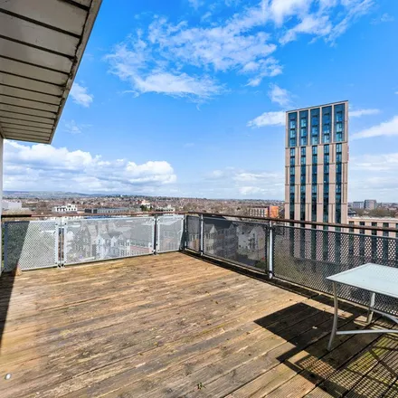 Rent this 2 bed apartment on Park Plaza in Greyfriars Road, Cardiff
