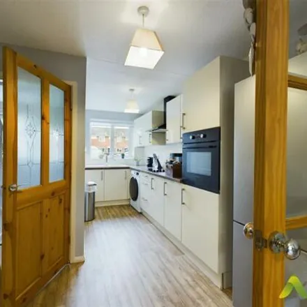 Image 3 - Oak Close, Uttoxeter, Staffordshire, N/a - Townhouse for sale