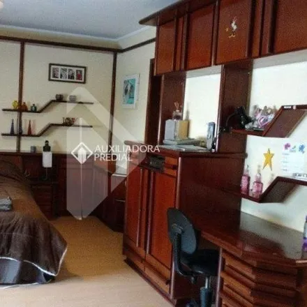 Rent this 3 bed house on Rua Assunção in Jardim Lindóia, Porto Alegre - RS