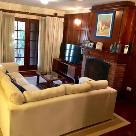 Buy this 3 bed house on Chivilcoy 1102 in Partido de Morón, B1712 JOB Castelar