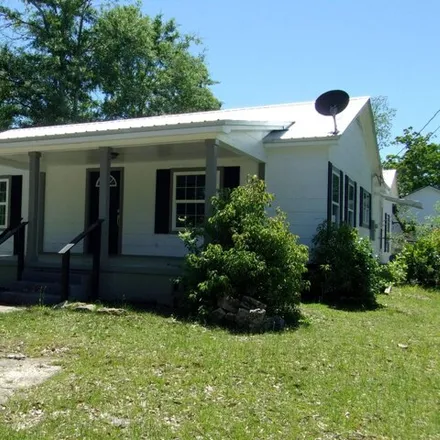 Buy this 3 bed house on 446 East Iowa Avenue in Bonifay, Holmes County