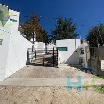 Rent this 3 bed house on El zorro abarrotero in Calle Hacienda Del Pedregal, 52940 Ciudad López Mateos