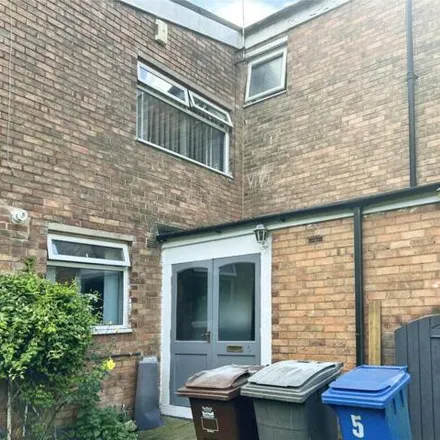 Image 3 - Ironside Place, Sheffield, S14 1FD, United Kingdom - Townhouse for sale