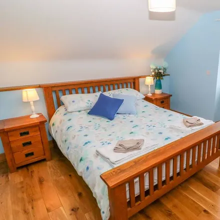 Rent this 2 bed townhouse on Llannerch-y-medd in LL71 8AB, United Kingdom