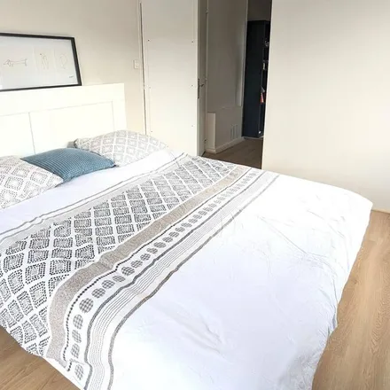 Rent this 4 bed house on Agde in Chemin de la Méditerranéenne, 34300 Agde