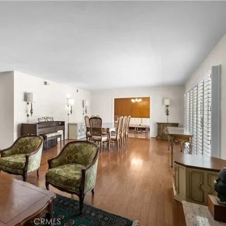 Image 8 - 17424 Superior Street, Los Angeles, CA 91325, USA - House for sale