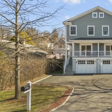 Rent this 2 bed condo on 11 Hollow Wood Lane in Greenwich, CT 06831